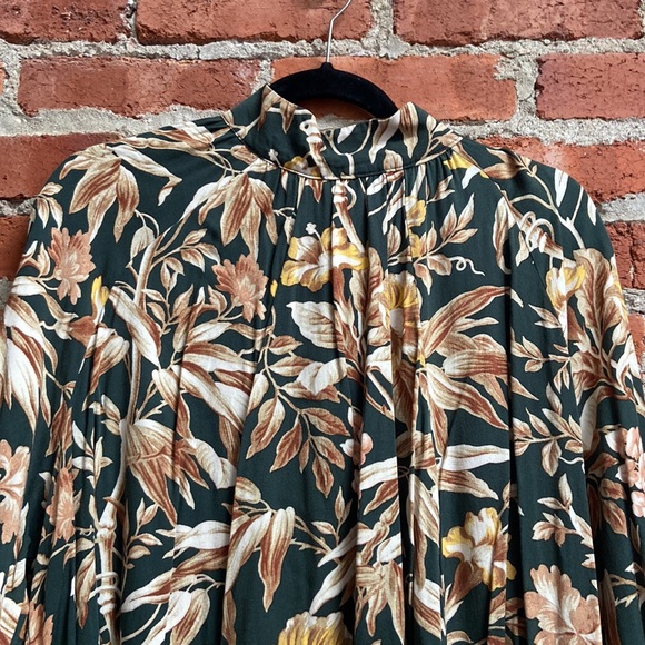 COPY - H&M mini a line dress - Picture 3 of 5